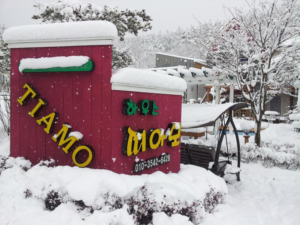 Gyeongju Tiamo Pension Exterior foto